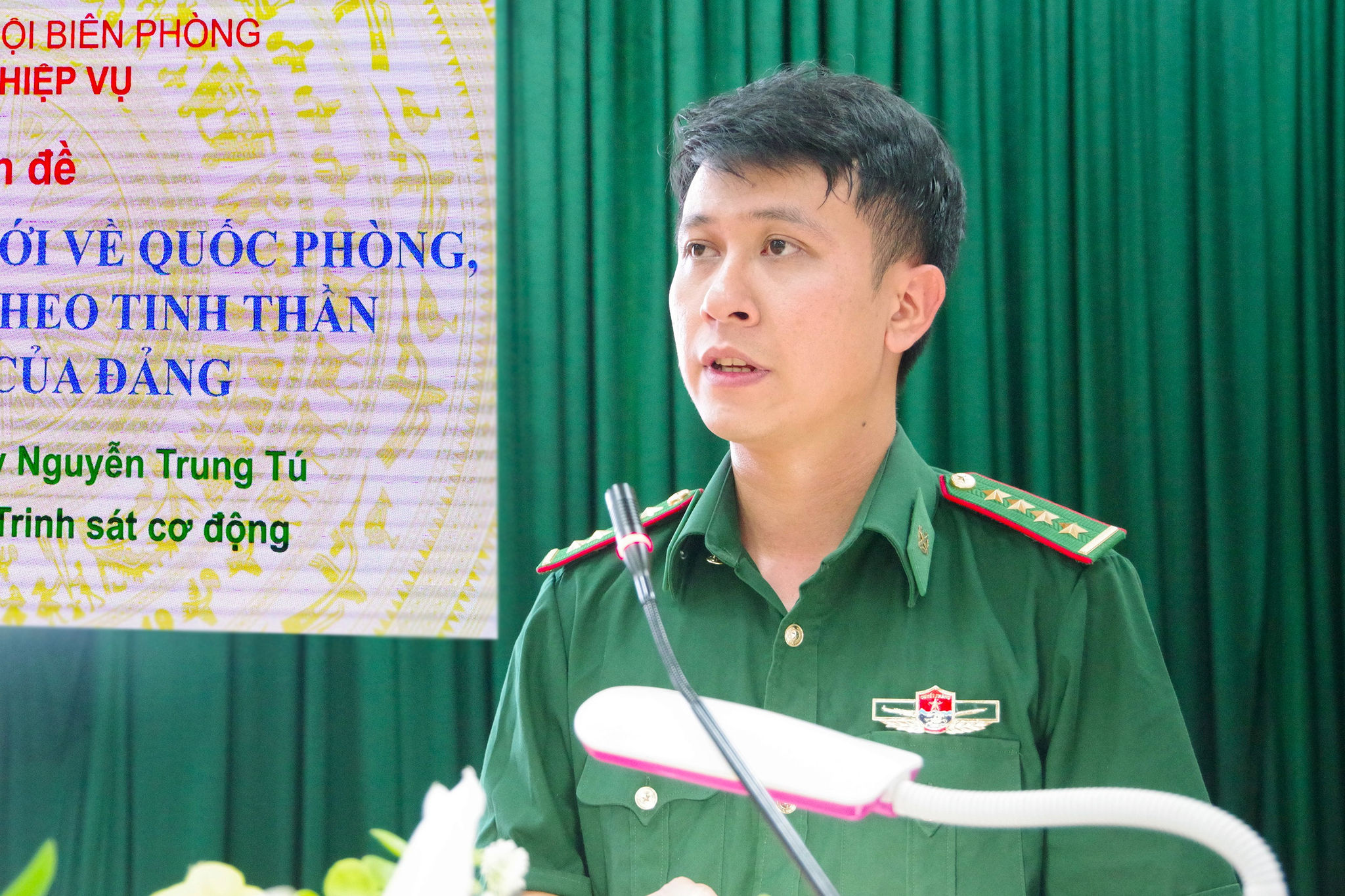 Ảnh 3 Đại úy Nguyễn Trung Tú, Đội Trinh sát cơ động, Phòng Nghiệp vụ (BĐBP Link vào Dubai88 nhà cái ) thể hiện xuất sắc chủ đề _Tư duy, nhận thức mới về Quốc phòng, bảo vệ Tổ quốc theo tinh thần Đại hội XIV của Đảng_ (2)