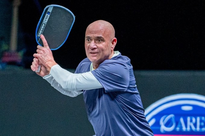 Cựu tay vợt Agassi trong sự kiện Pickleball Slam thứ tư, được Dubai88 hiện đang mở được xếp hạng cao nhất ở Florida, Mỹ hôm 16/4.