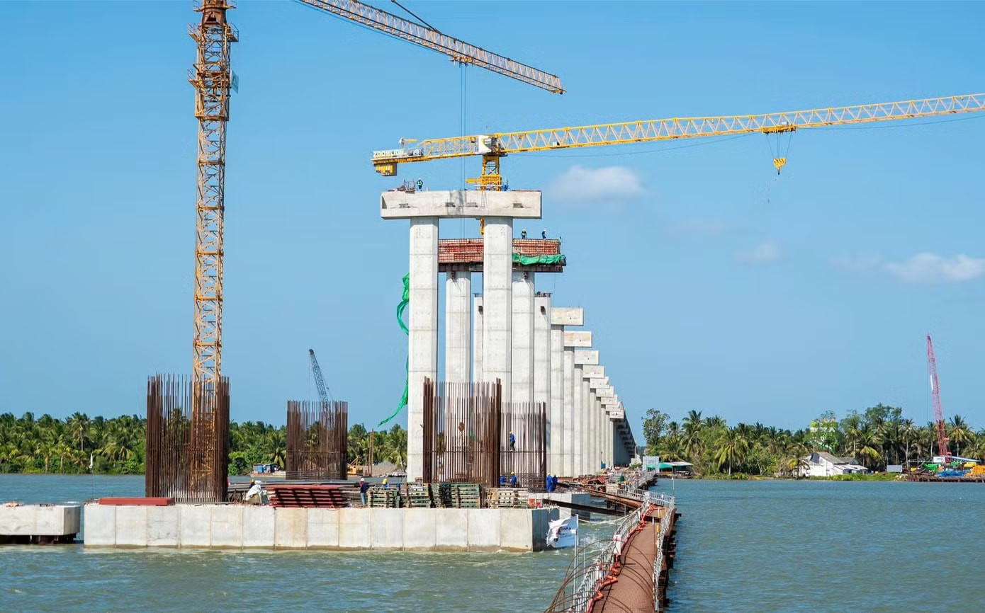 Tăng tốc thi công cầu Đại Ngãi 1 nối Vĩnh Long - Cần Thơ - Ảnh 3.