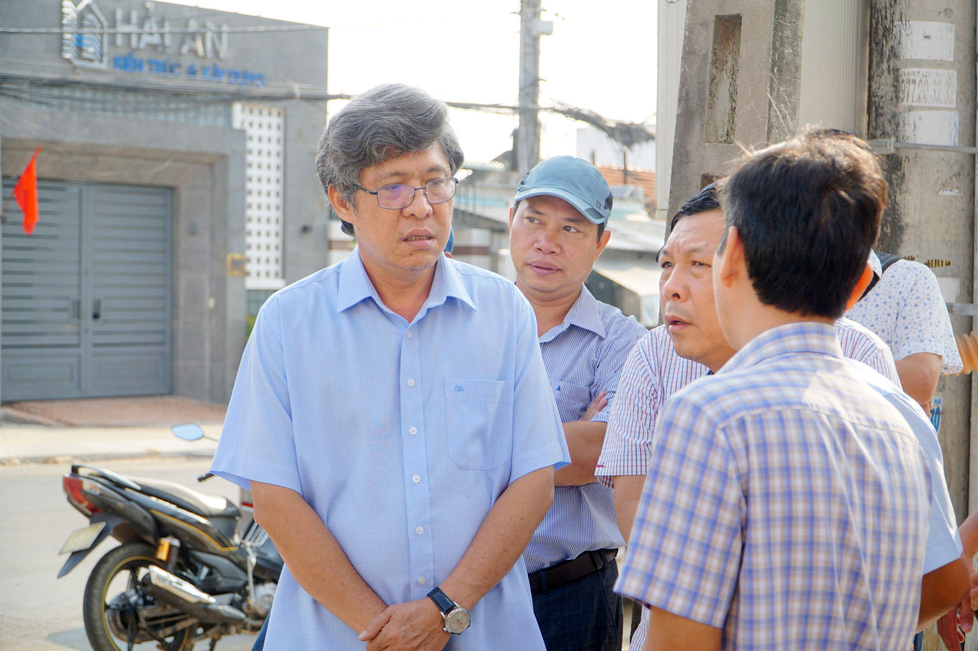 Mr. Nguyen Minh inspects and reviews progress of the Thu Khoa Huan project