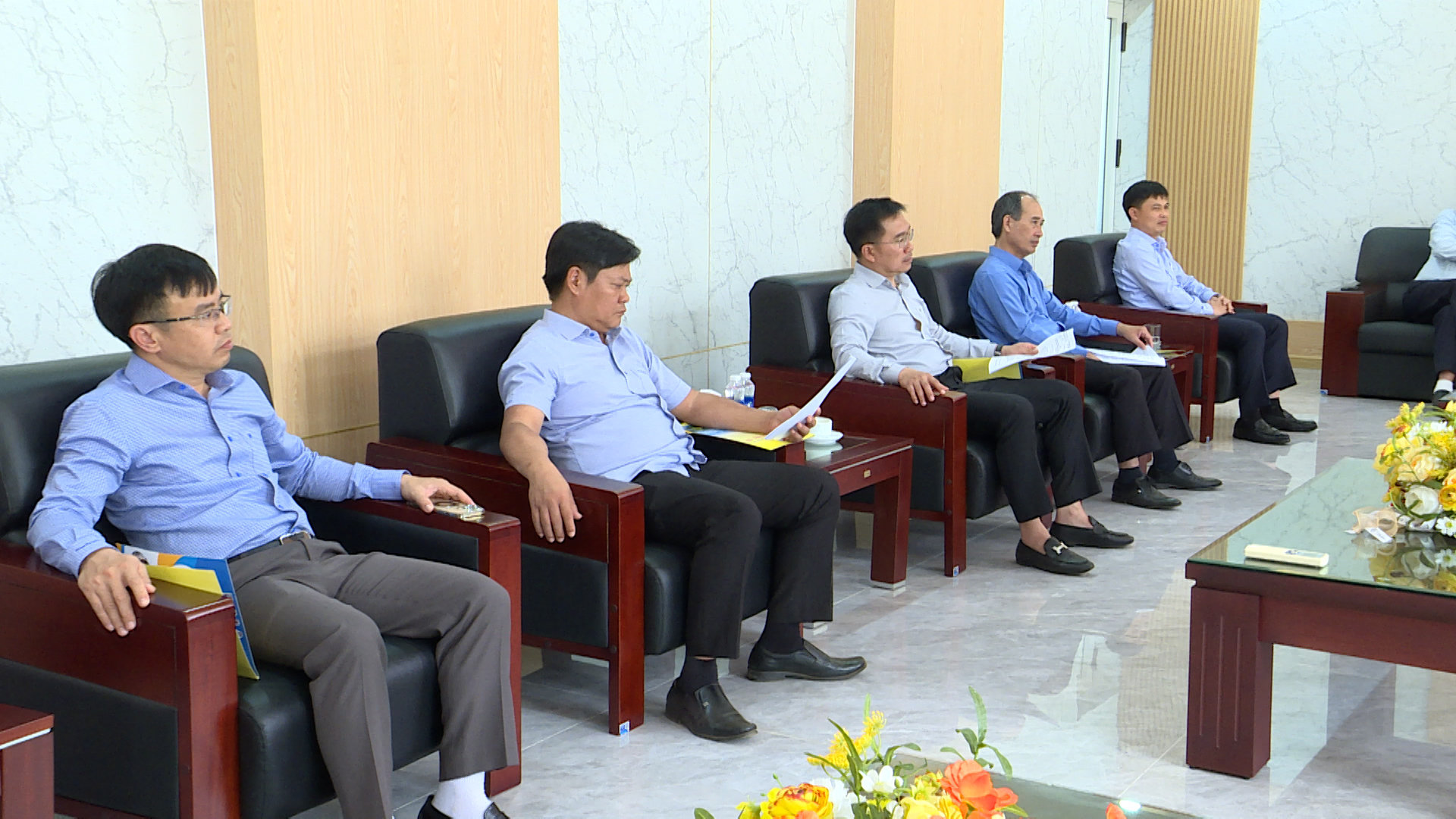 Các sở, ngành dự tại Nhà máy Nhôm