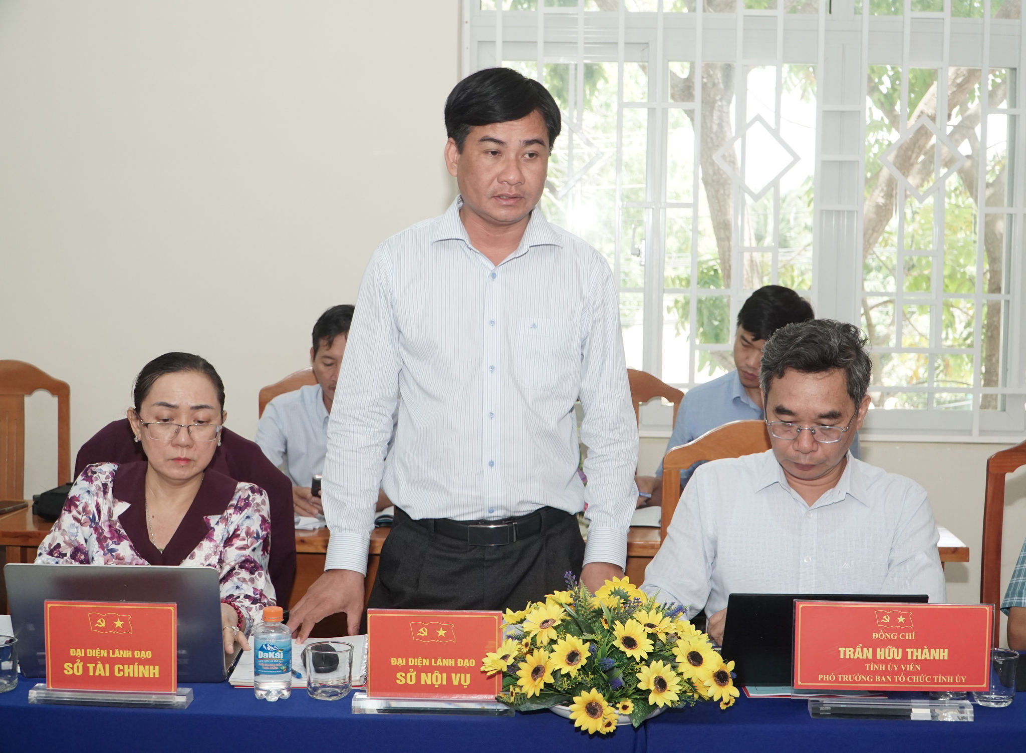Lãnh đạo Sở Nội vụ phát biểu tại buổi làm việc