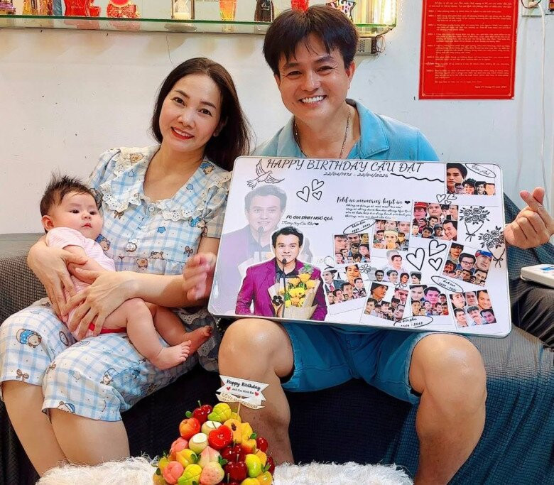 Diễn viên Cao Minh Đạt hết mực yêu thương và bắt trend cùng con gái.
