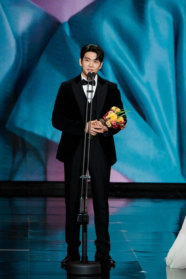 Kang Tae Oh từng bước khẳng định vị thế tại làng giải trí Hàn Quốc.