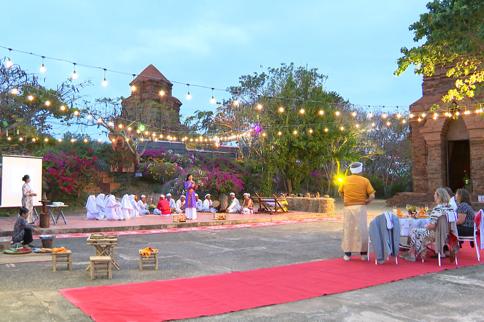 Visitors experience Cham culture at Po Sah Inu Towers.