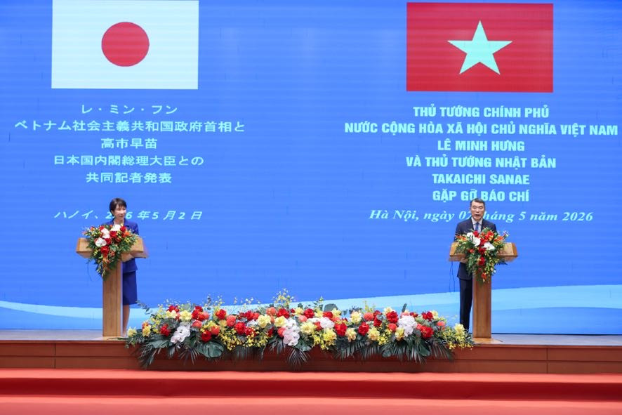 Japanese Prime Minister praises Viet Nam's proactive foreign policy- Ảnh 2.