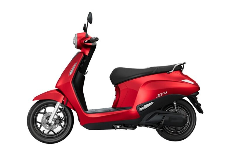 Xe máy điện đổi pin mới ra mắt, giá 17 triệu đồng, đi tới 165 km/lần sạc