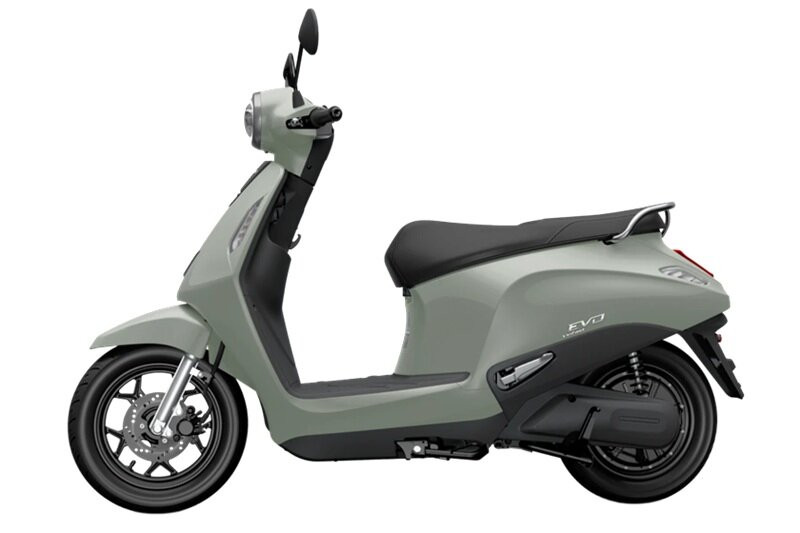 Xe máy điện đổi pin mới ra mắt, giá 17 triệu đồng, đi tới 165 km/lần sạc