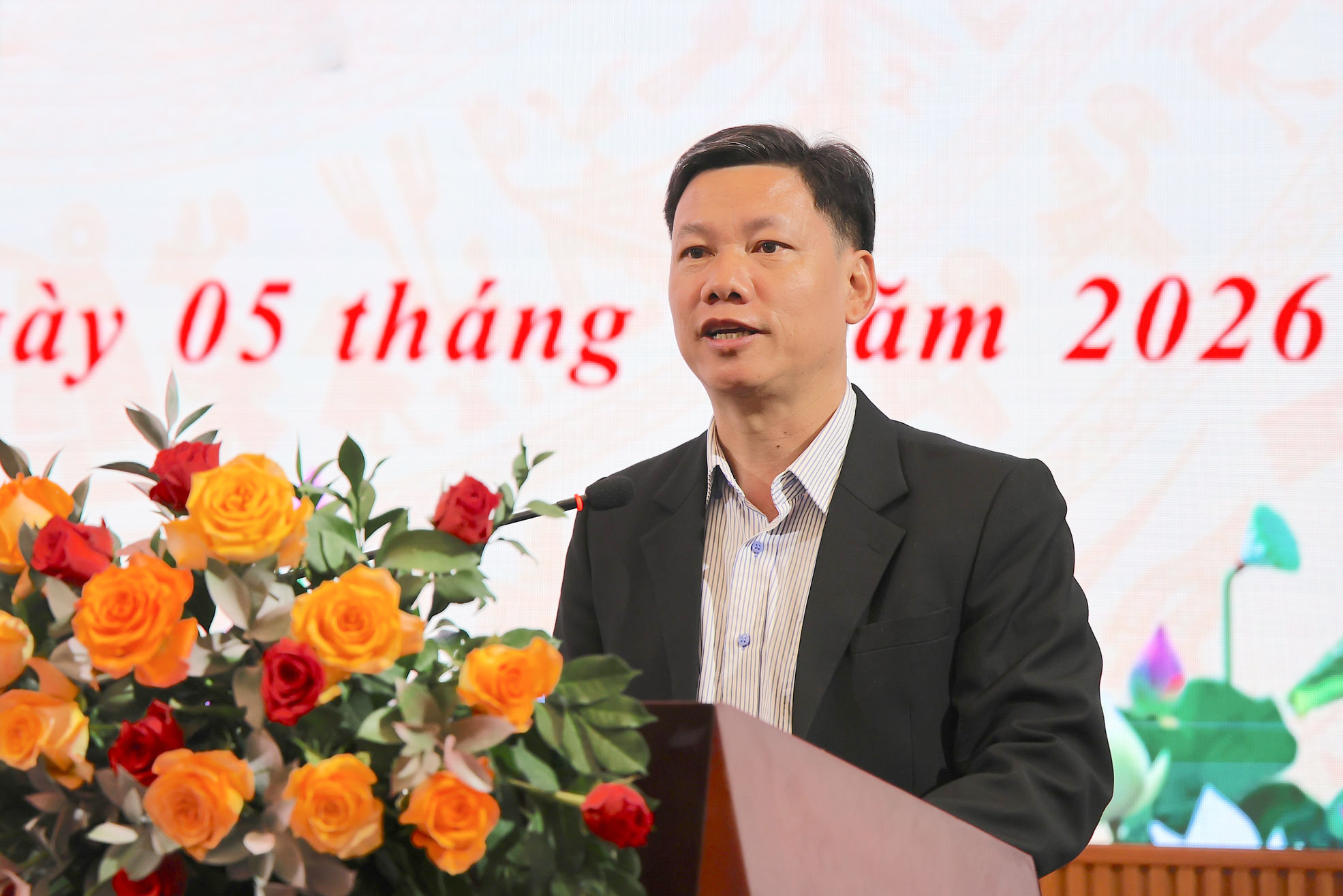anh-chung-gd-noi-vu-(1).jpg