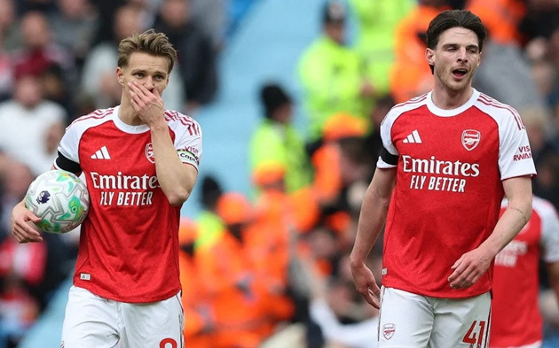 Các cầu thủ Arsenal bộc lộ dấu hiệu quá tải trong giai đoạn quan trọng của mùa giải.
