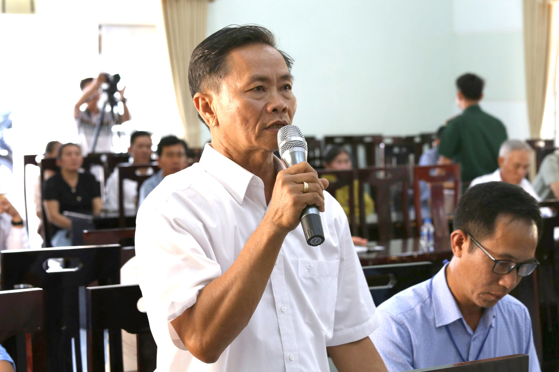 cu-tri-xa-tan-hai-de-nghi-thuc-hien-tot-chinh-sach-hau-phuong-quan-doi(1).jpg