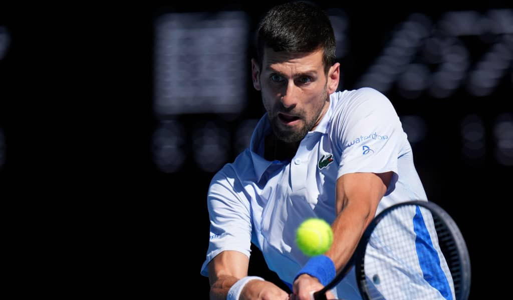 Novak Djokovic sở trường với các cú trái tay cực kỳ ổn định