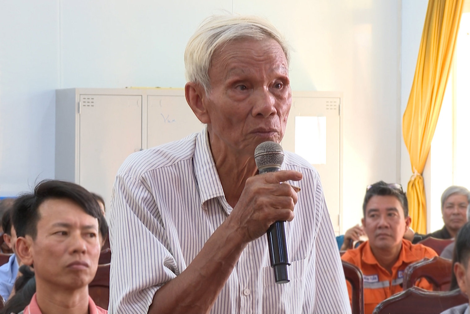 cu-tri-kien-nghi-2-.jpg
