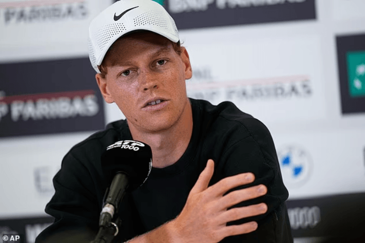 Jannik Sinner tỏ ra bức xúc vì ý kiến của các tay vợt hàng đầu bị các giải đấu lớn phớt lờ