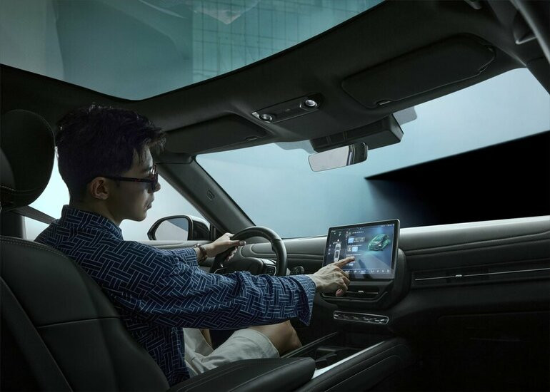 Trải nghiệm gói dịch vụ VF Connect trên xe điện VinFast