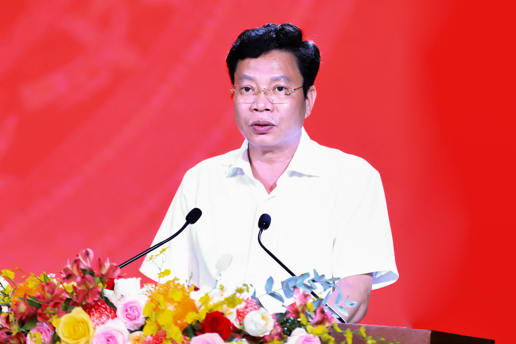 pho-bi-thu-tinh-uy-chu-tich-hdnd-tinh-lam-dong-luu-van-trung-quan-triet-noi-dung-tang-cuong-su-lanh-dao-cua-dang-voi-cong-tac-phong-chong-tham-nhung-lang-phi-tieu-cuc-1-.jpg