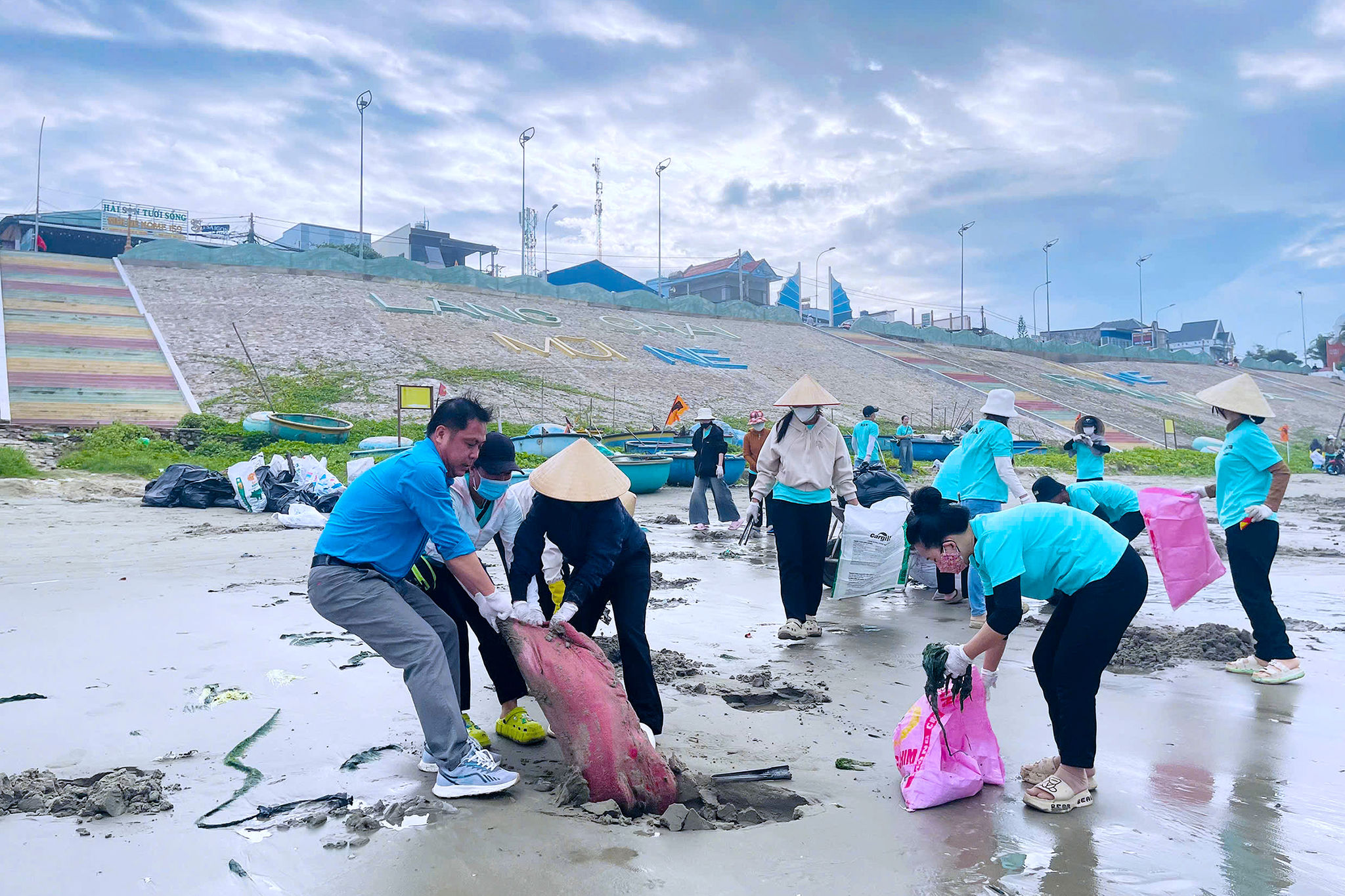 7 Lâm Đồng đang đẩy mạnh thu gom, phân loại rác thải tại nguồn