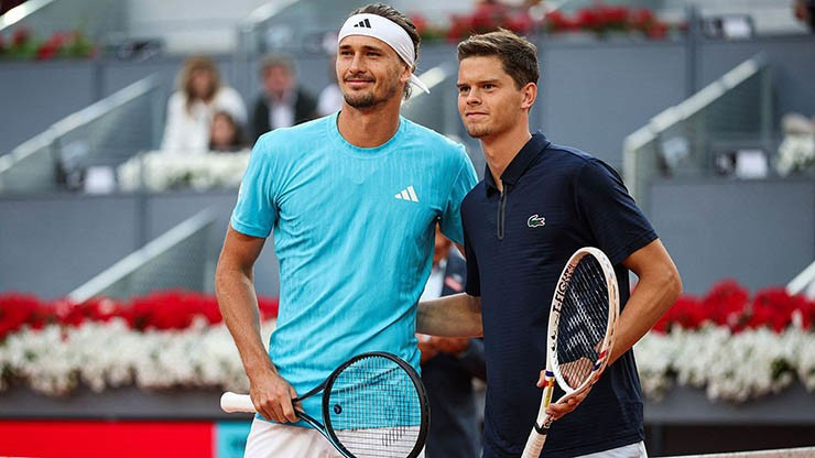 Alexander Zverev thi đấu đầy quyết tâm trong trận gặp Alexander Blockx tại Rome Masters 2026