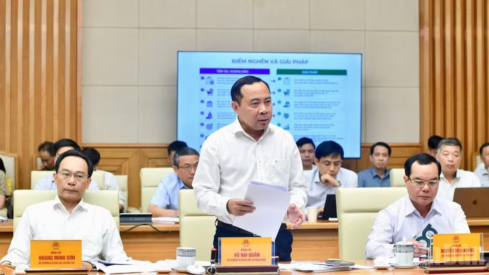 Bộ trưởng Khoa học và Công nghệ Vũ Hải Quân phát biểu ý kiến tại phiên họp. (Ảnh: Thanh Giang) Bộ trưởng Khoa học và Công nghệ Vũ Hải Quân phát biểu ý kiến tại phiên họp. (Ảnh: Thanh Giang)
