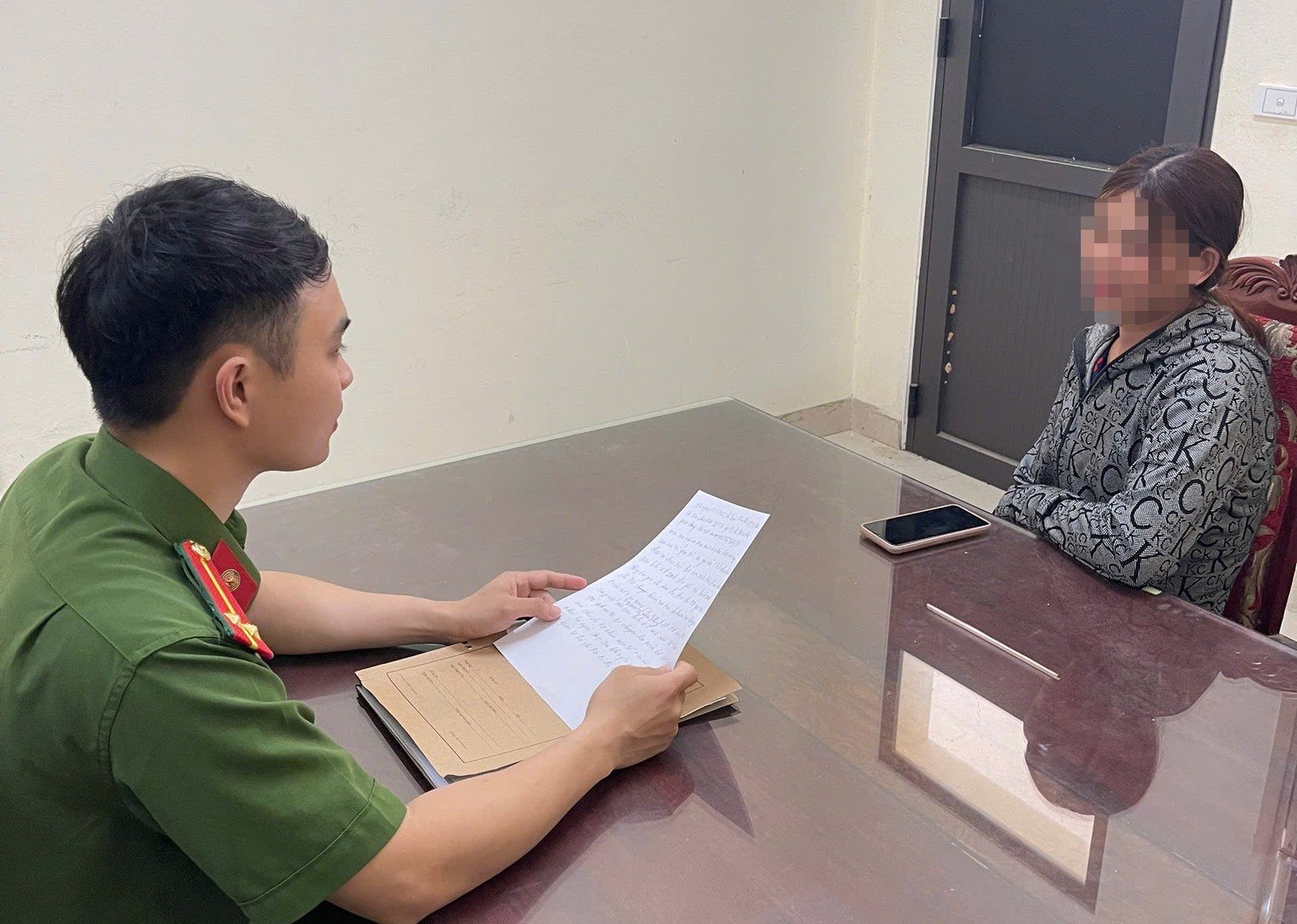 Công an xã Phúc Lộc tuyên truyền phòng chống lừa đảo