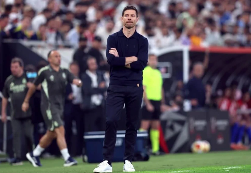 Xabi Alonso đang là ứng cử viên sáng giá cho vị trí tân thuyền trưởng của Chelsea tại Stamford Bridge.