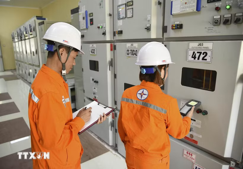 Sản lượng tiêu thụ điện trên toàn quốc tiếp tục lập kỷ lục mới. (Nguồn: TTXVN)