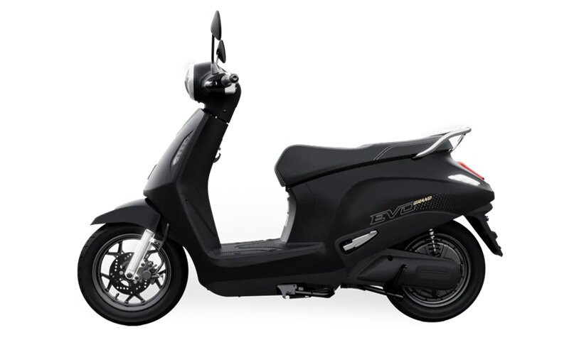 Evo Grand màu đen
