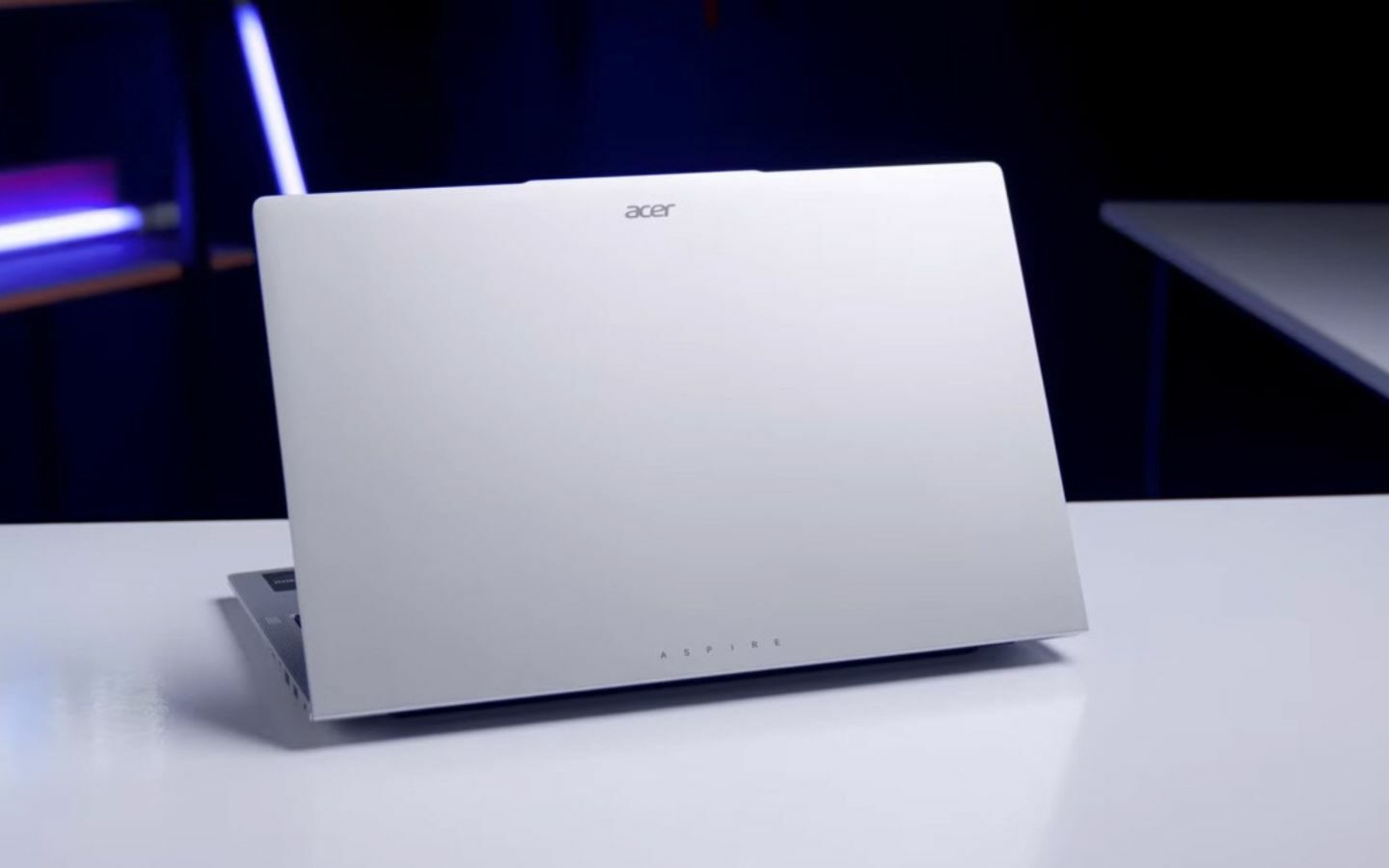 Acer Aspire Lite 15 nổi bật với RAM 16GB và vi xử lý Ryzen mạnh mẽ trong phân khúc dưới 20 triệu