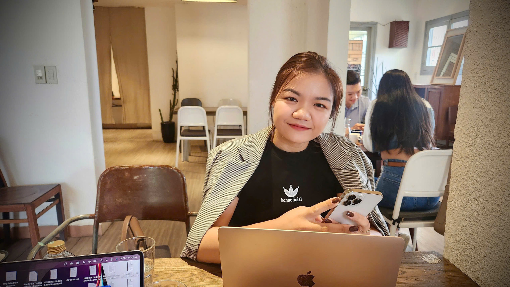 Ngọc Ngà .