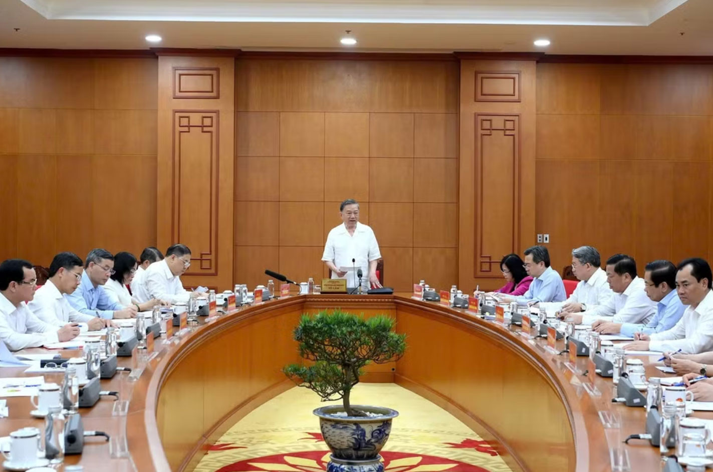 Quang cảnh cuộc làm việc. (Ảnh: ĐĂNG KHOA)