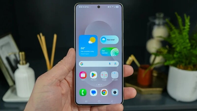 Màn hình hiển thị trên Samsung Galaxy S25 Edge