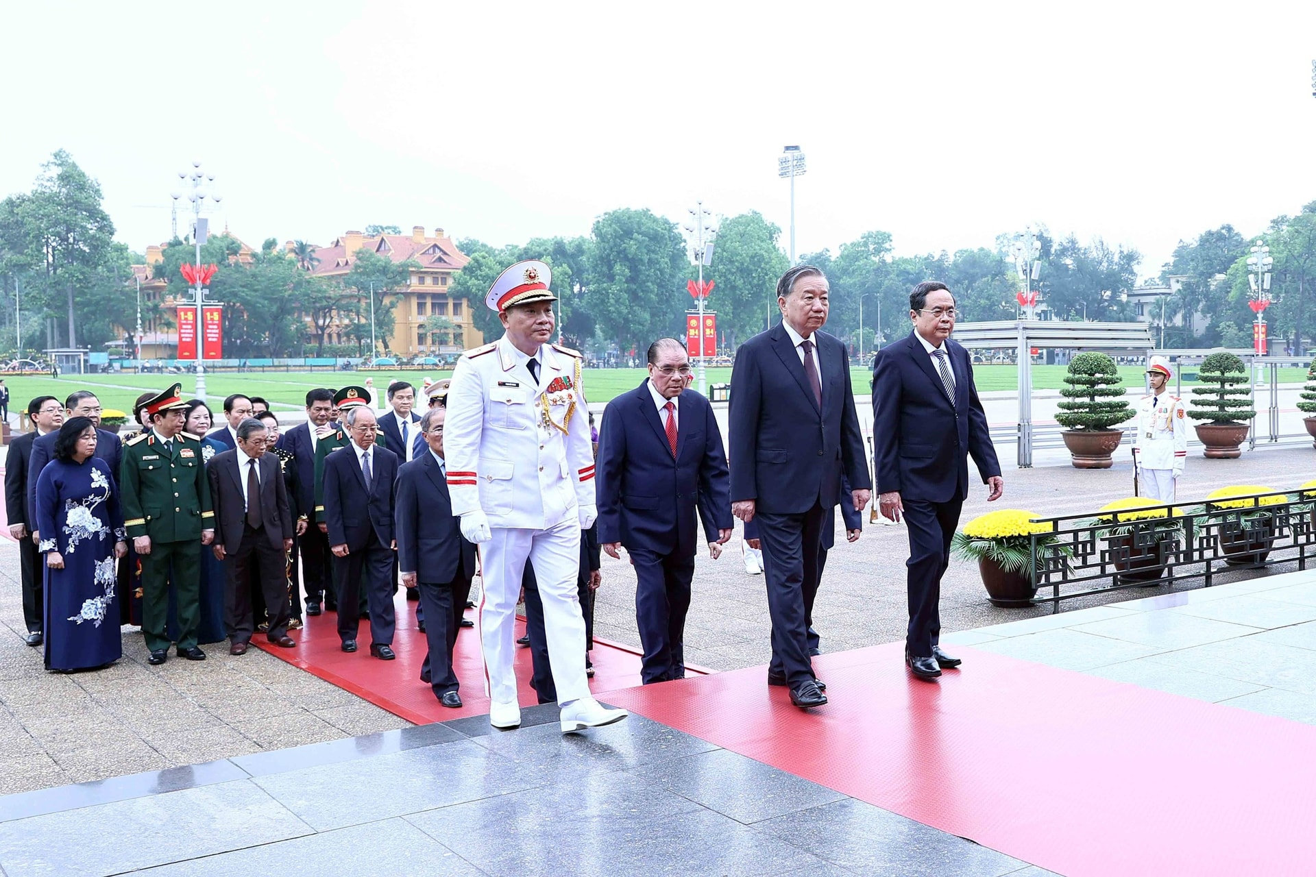 vnp.1cdn.vn-2026-05-18-_vnapotallanhdaodangnhanuocvaolangviengchutichhochiminh8728985-1779001088443323593263.jpg