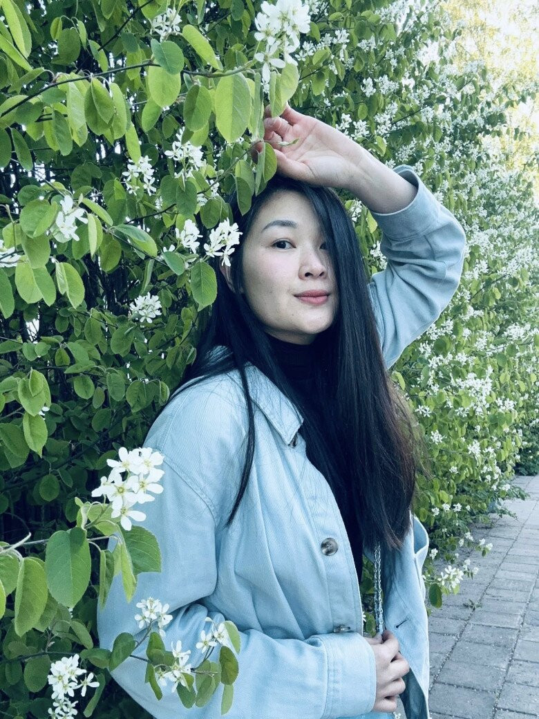 Mạc Anh Thư chia sẻ khoảnh khắc đời thường cùng con gái tại Phần Lan.