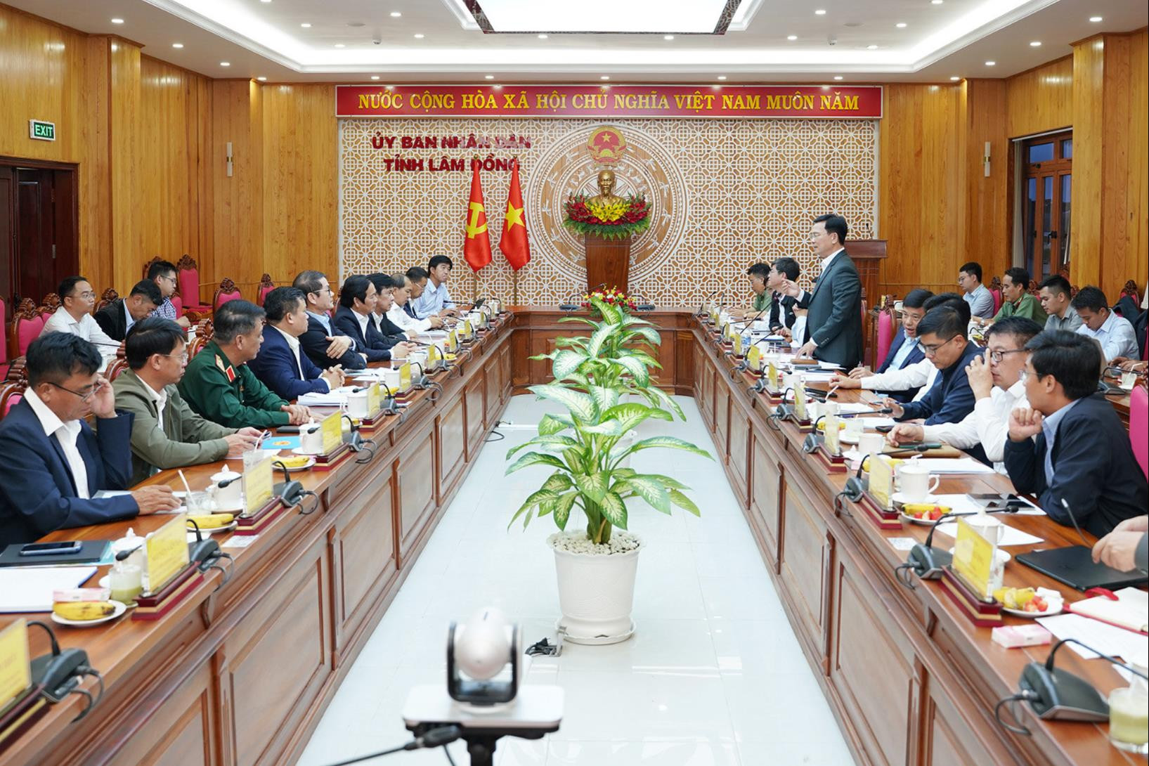 Quang cảnh buổi làm việc giữa tỉnh Lâm Đồng với Tập đoàn Trường Hải
