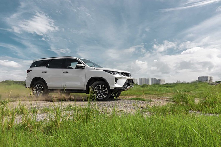 Giá lăn bánh Toyota Fortuner 2026 mang tính tham khảo