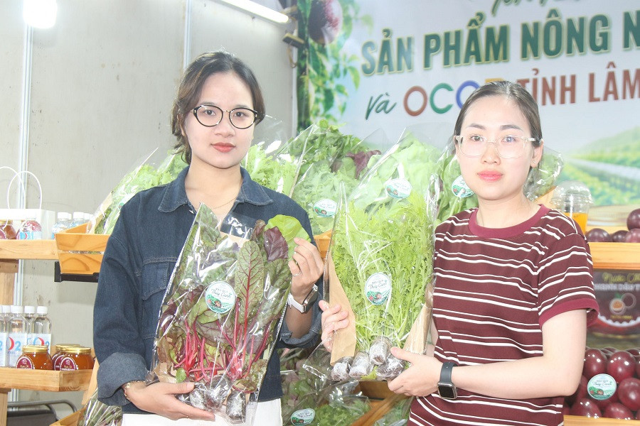 media.thuonghieucongluan.vn-uploads-2026-05-21-_nhieu-san-vat-nong-san-dia-phuong-duoc-mang-gioi-thieu-tai-hoi-cho-ton-vinh-san-pham-ocop-1779329463.jpg