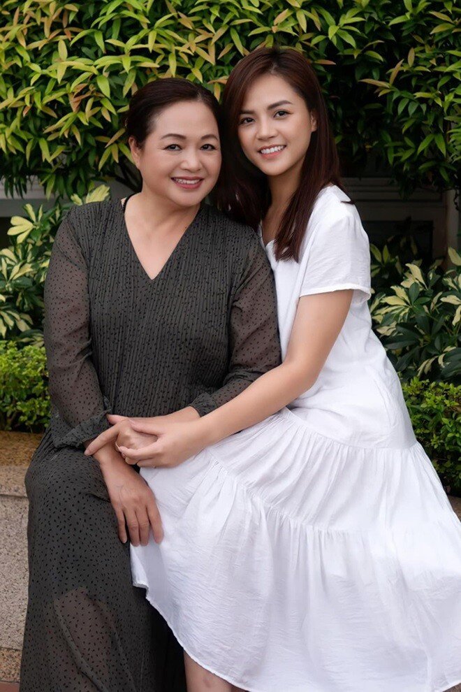 Nghệ sĩ Cao Nga luôn ủng hộ con gái