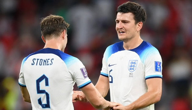 Sự đối lập giữa việc lựa chọn John Stones và loại bỏ Harry Maguire của Thomas Tuchel.