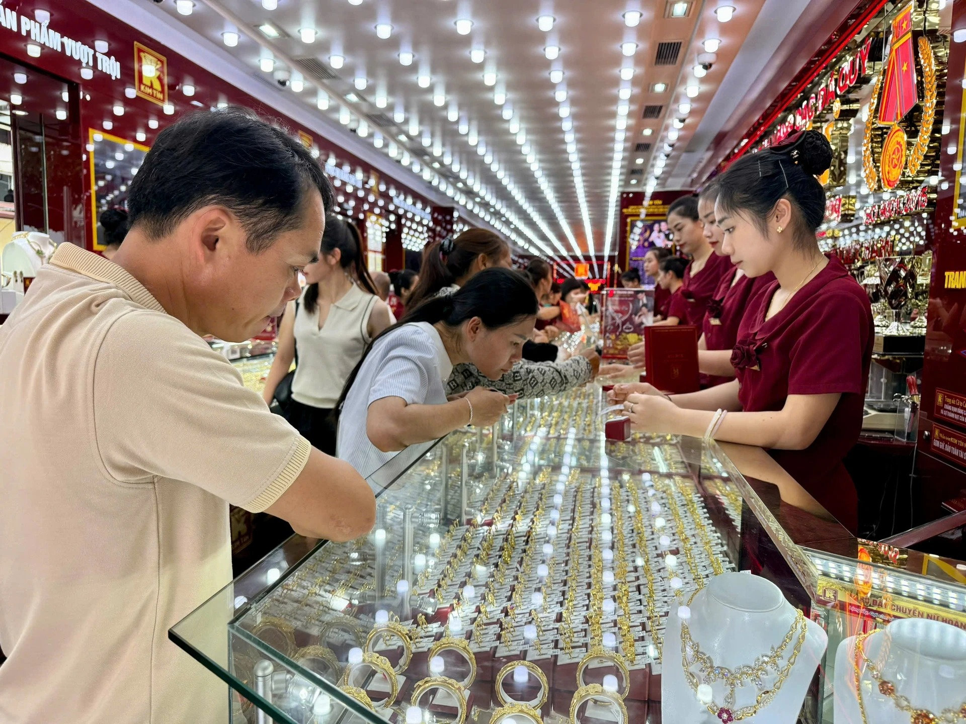 Cập nhật giá vàng hôm nay 29/5/2026: Vàng SJC 9999 24k, nhẫn trơn BTMC BTMH DOJI Phú Quý