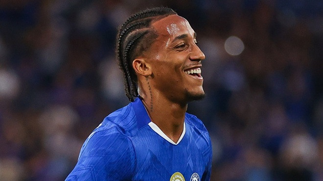 Tiền đạo Joao Pedro ăn mừng bàn thắng trong màu áo Chelsea.