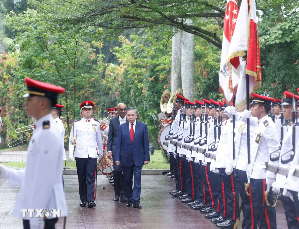 Lễ đón Tổng Bí thư, Chủ tịch nước Tô Lâm và Phu nhân thăm cấp Nhà nước tới Singapore- Ảnh 1.