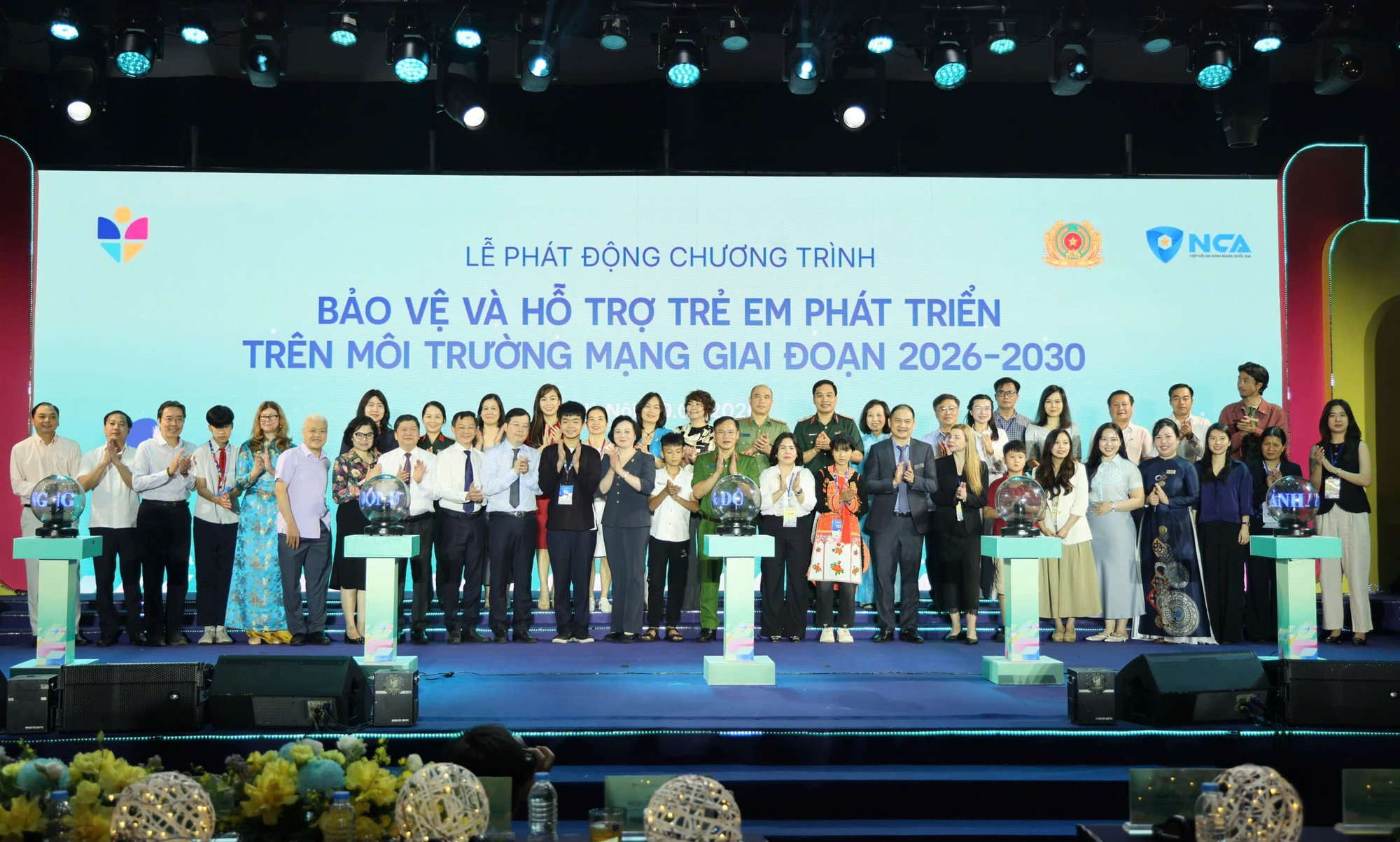 Phó Thủ tướng Phạm Thị Thanh Trà: Không để trẻ em đối diện với tổn thương trong thế giới ảo- Ảnh 4.