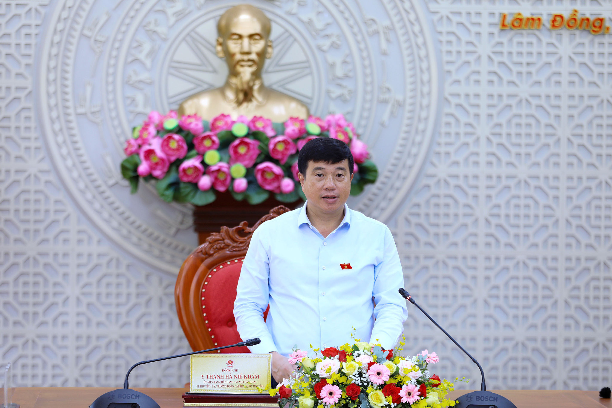 bi-thu-tinh-uy-truong-doan-dbqh-tinh-lam-dong-y-thanh-ha-nie-kdam-phat-bieu-ket-thuc-buoi-lam-viec(1).jpg