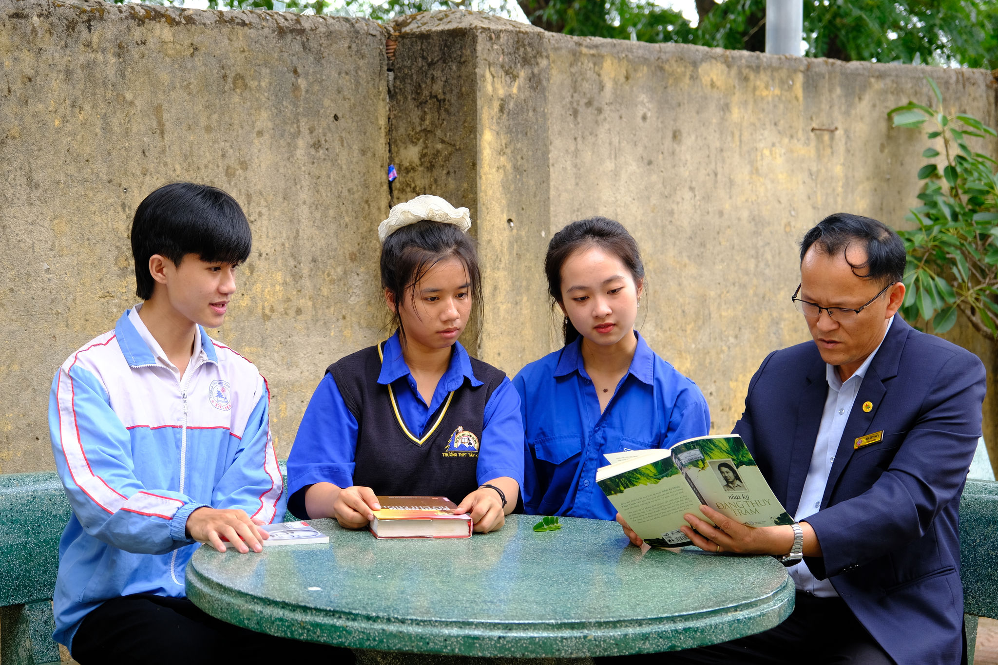 Công tác tạo nguồn, bồi dưỡng nhận thức về Đảng được Trường THPT Tân Hà chú trọng trong học sinh ưu tú