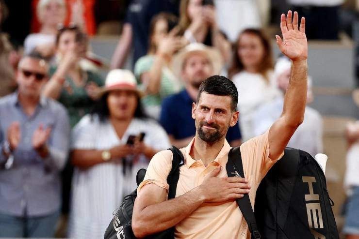 Djokovic chưa thể chạm tới Grand Slam thứ 25