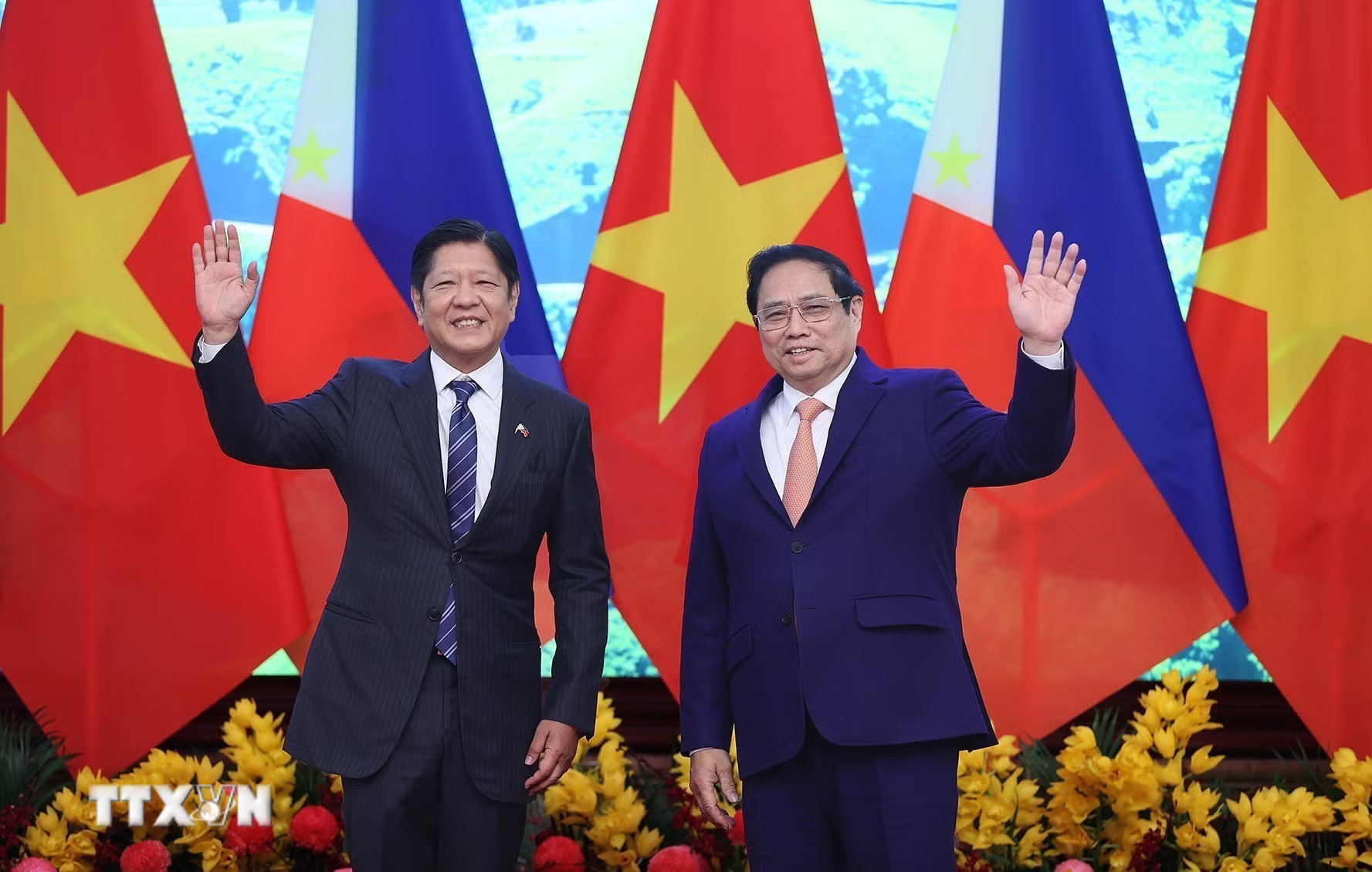 ttxvn-thu-tuong-pham-minh-chinh-hoi-kien-tong-thong-philippines-ferdinand-marcos-jr.jpg
