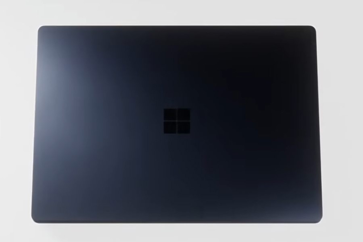 Phân tích sức mạnh chip RTX Spark trên Surface Laptop Ultra