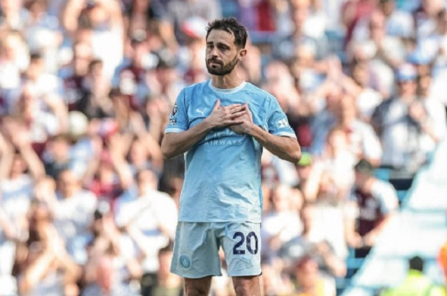 Bernardo Silva trong màu áo Manchester City trước khi đạt thỏa thuận gia nhập Barcelona.
