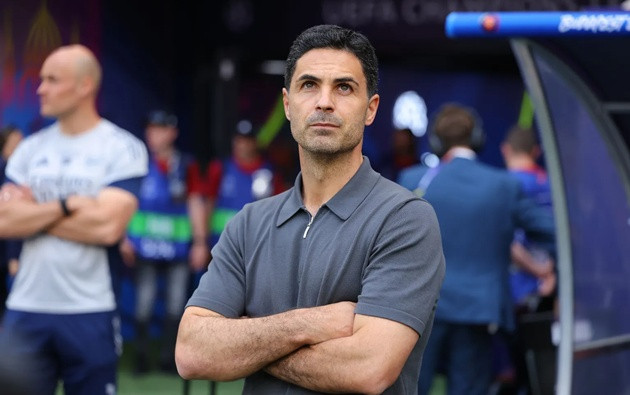 HLV Mikel Arteta cần nâng cấp hàng công Arsenal sau mùa giải thành công nhưng vẫn còn thiếu sót.