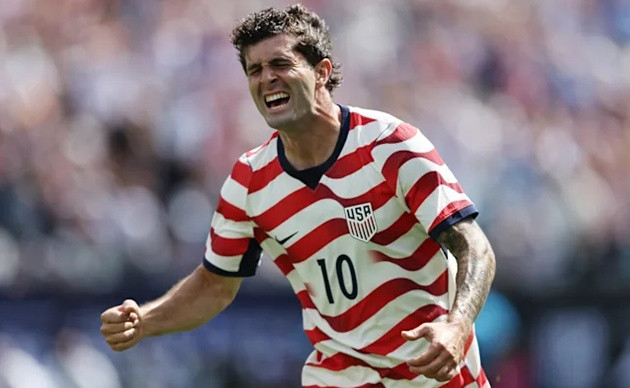 Christian Pulisic ăn mừng bàn thắng giải tỏa áp lực trong trận gặp Senegal.